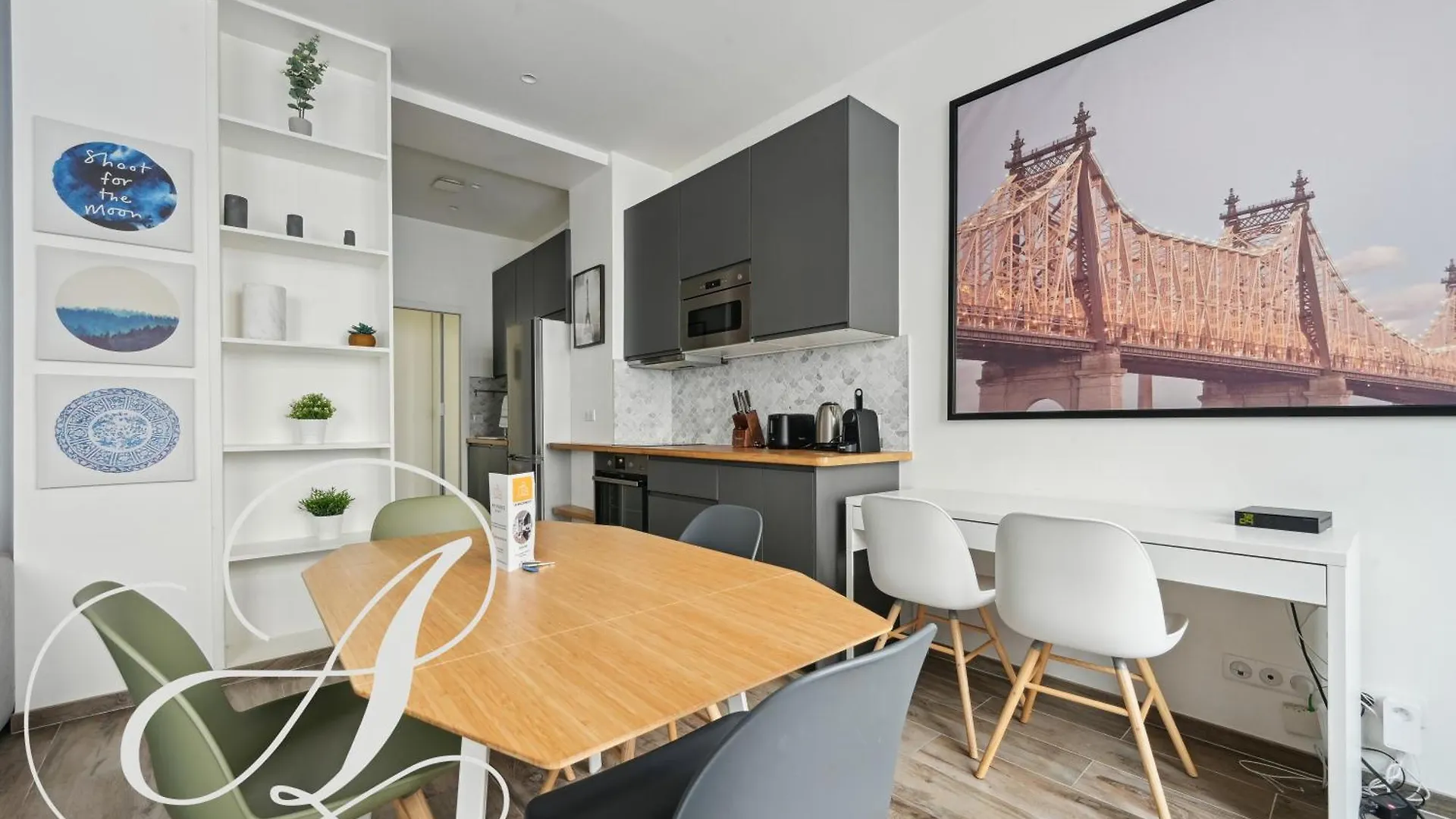 Roxane, 2 Chambres Dont Une En Souplex Paris 14E 0*,